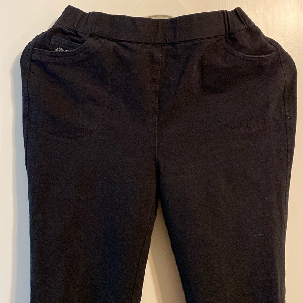 Quacker Factory DreamJeannes. XS. Black leggings.